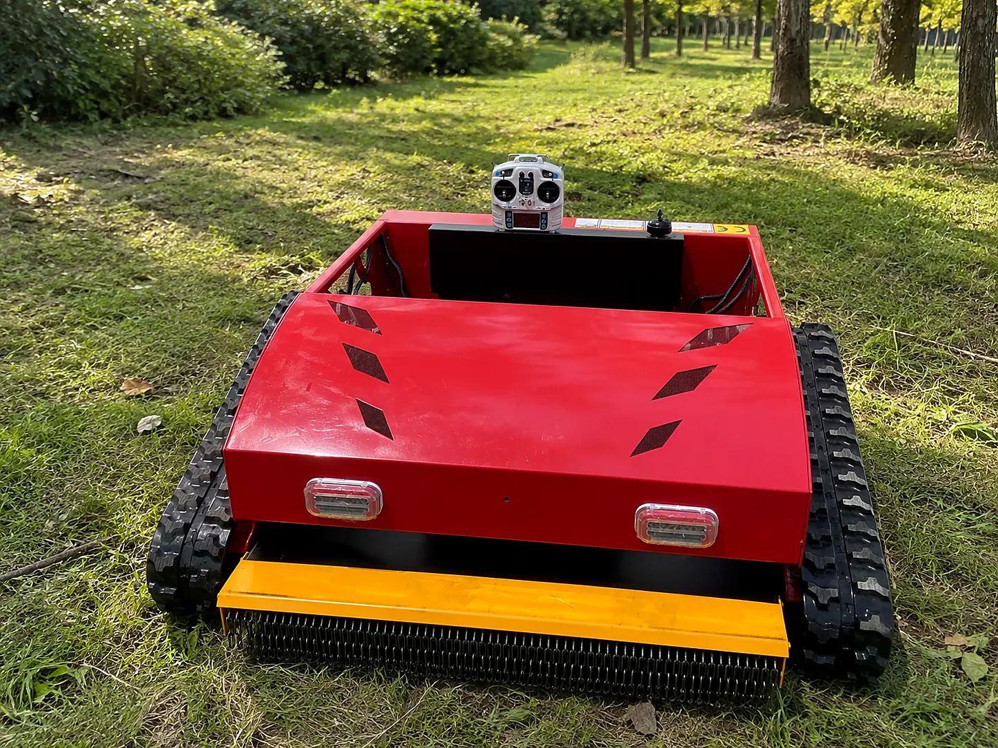 WondMower 1000L – Wide-Cut Remote Control Mower